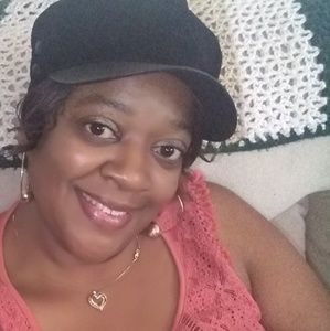 Meet your Posher, Thea